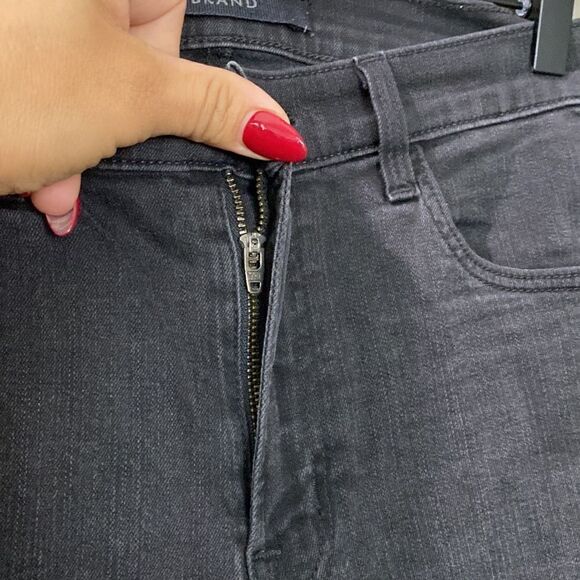 J Brand Women Ruby 30 high rise Cigarette Leg Jean in Vanity black wash - Picture 7 of 15
